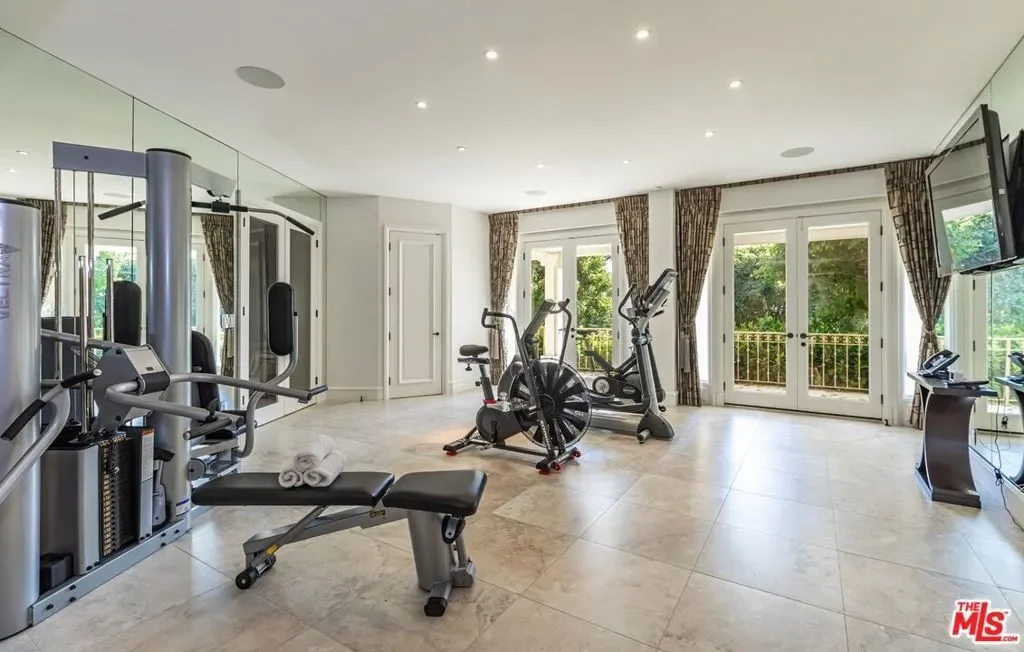6051 Philip Avenue, Malibu, California, United States. - Photo 5