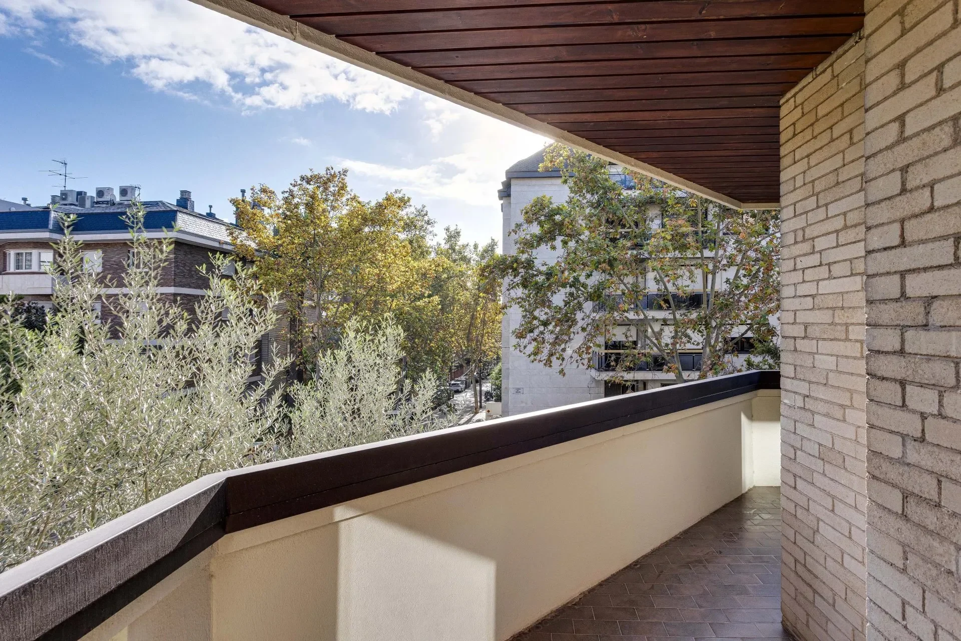 Sarria - Sant Gervasi, Barcelona, Spain. - Photo 14