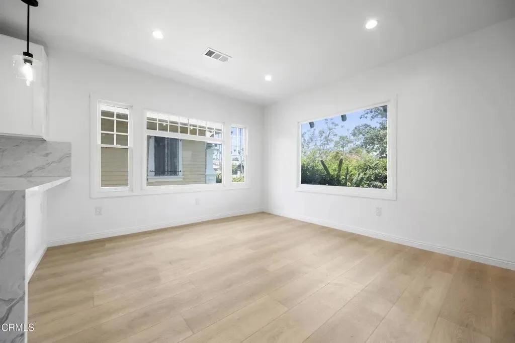 Gallery photo 8