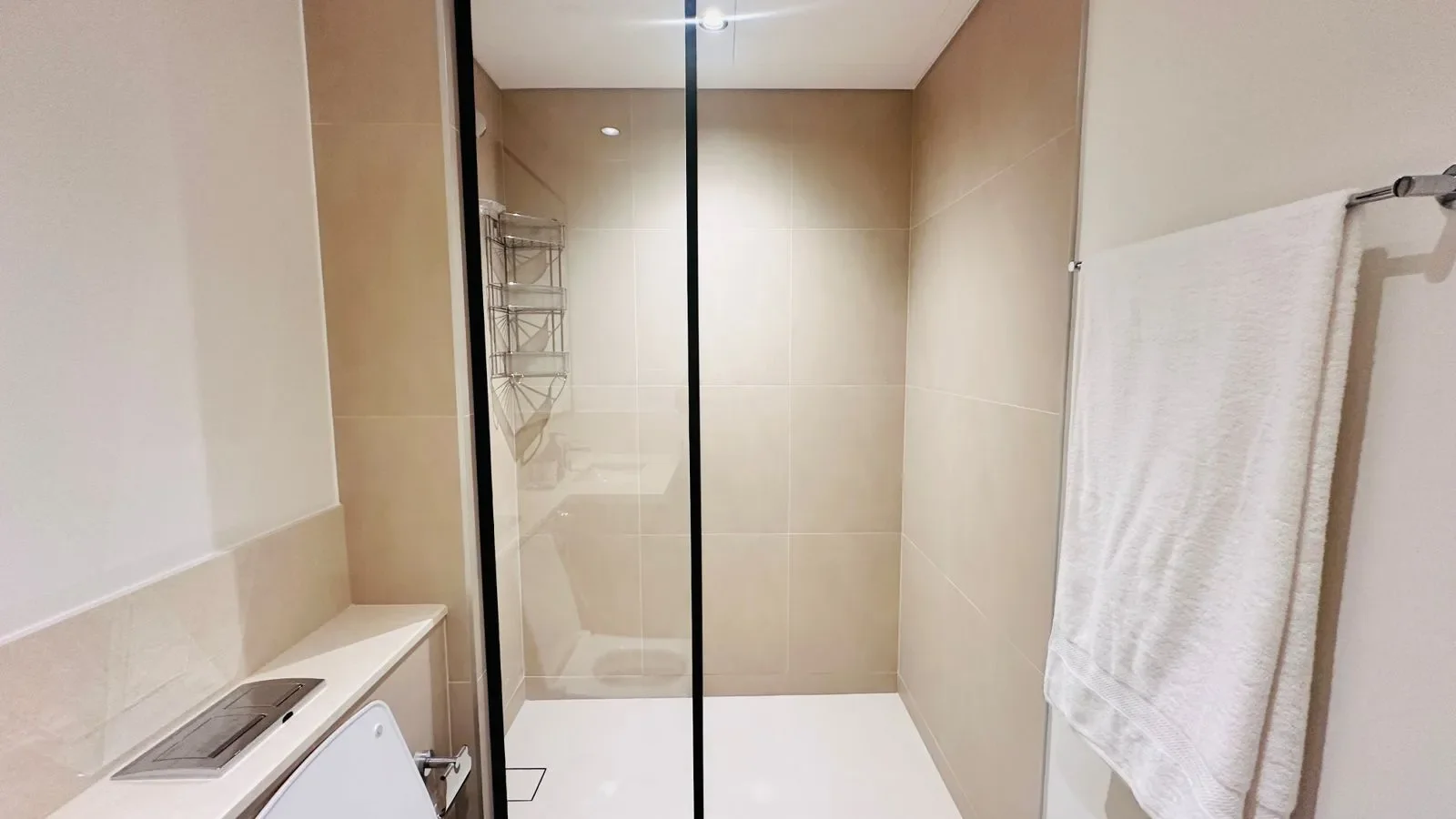 Burj Crown is a new concept of urban living in Dubai that offers 1, 2 BR  with exquisite amenities