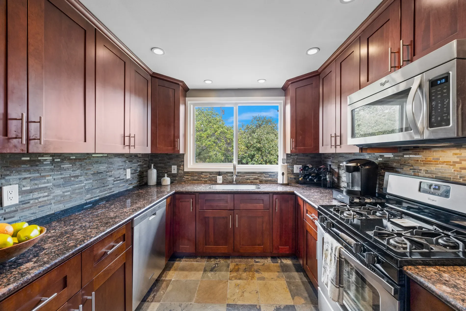 3605 Pacific Boulevard , San Mateo, CA 94403, San Mateo, California, United States. - Photo 19
