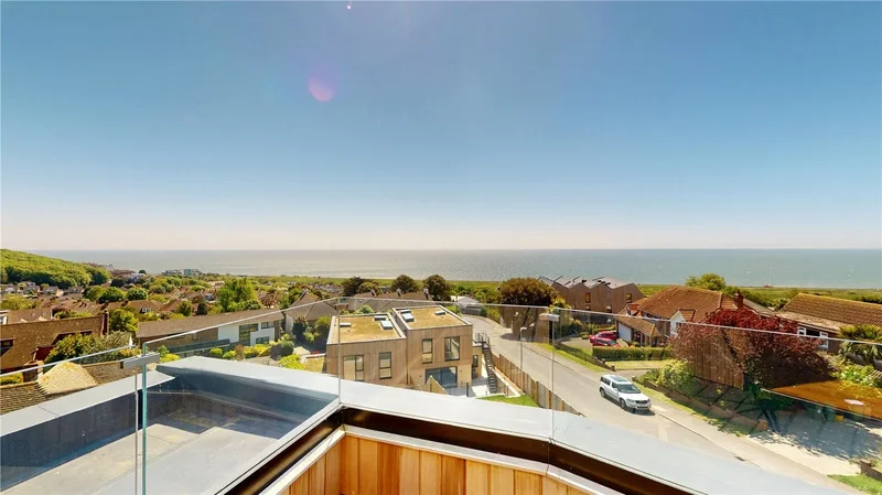Coastal Penthouse with Stunning Sea Views