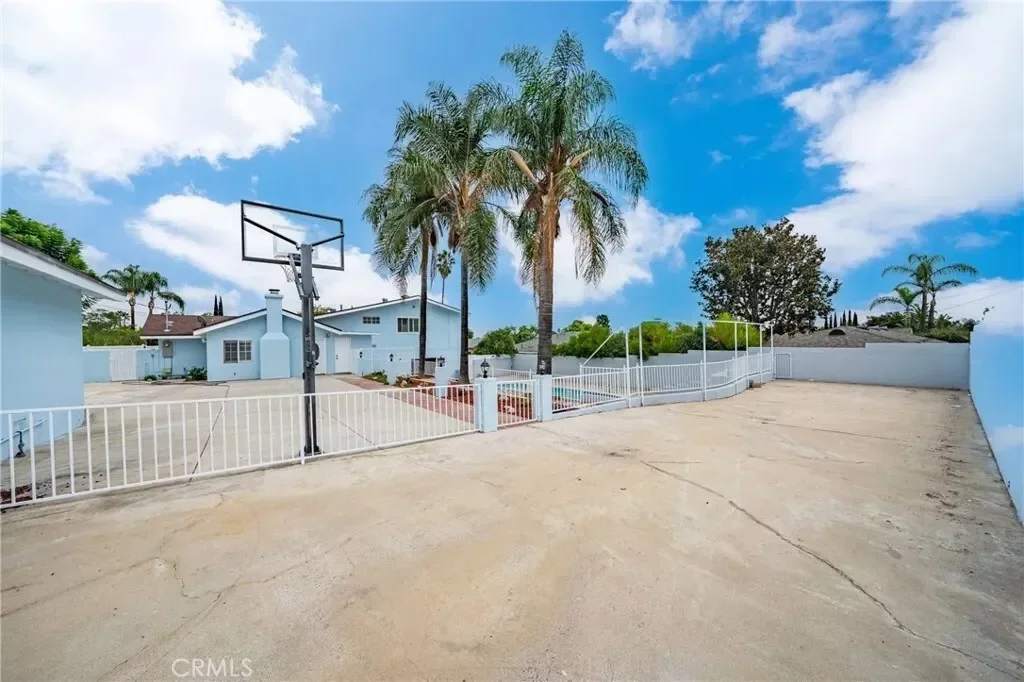 1623 N N Vallejo Way, Upland, California, United States. - Photo 20