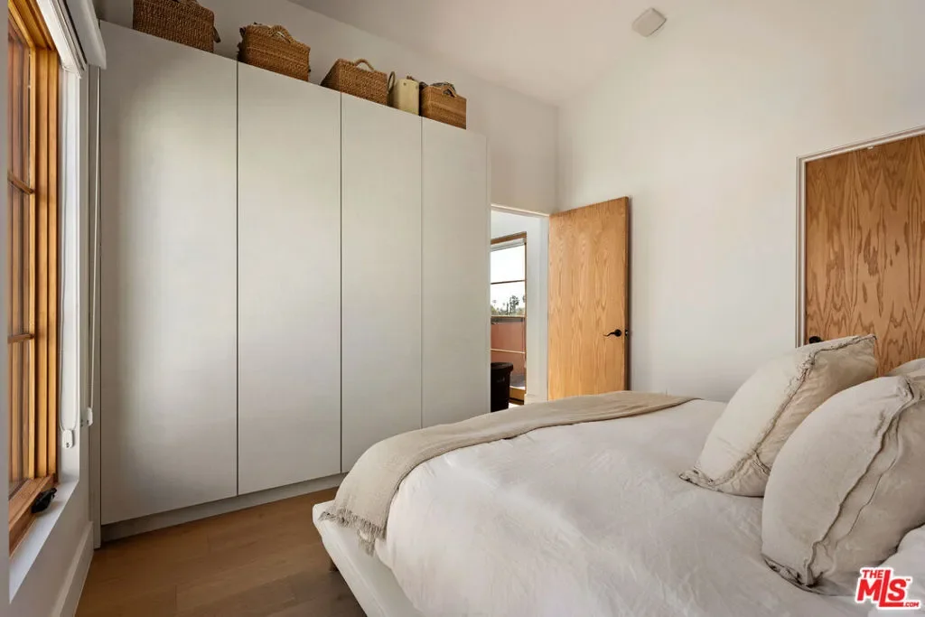 1033 N Vista Street D, Los Angeles, California, United States. - Photo 4