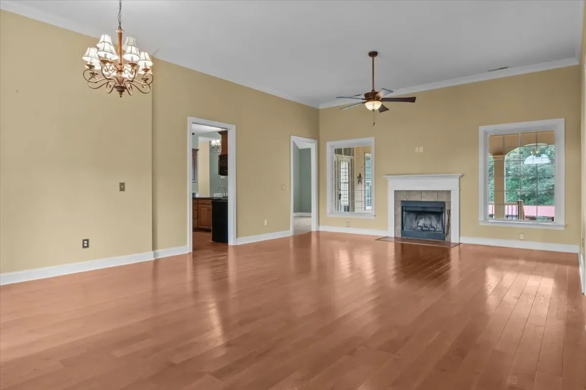 Gallery photo 10