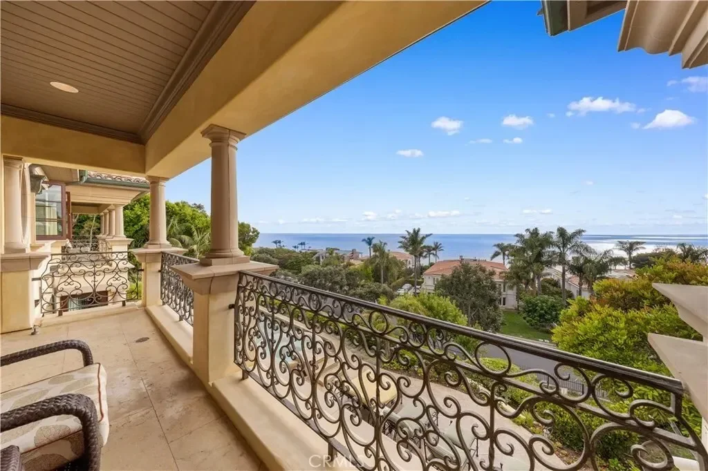 64 Laurel Drive, Rolling Hills, California, United States. - Photo 42