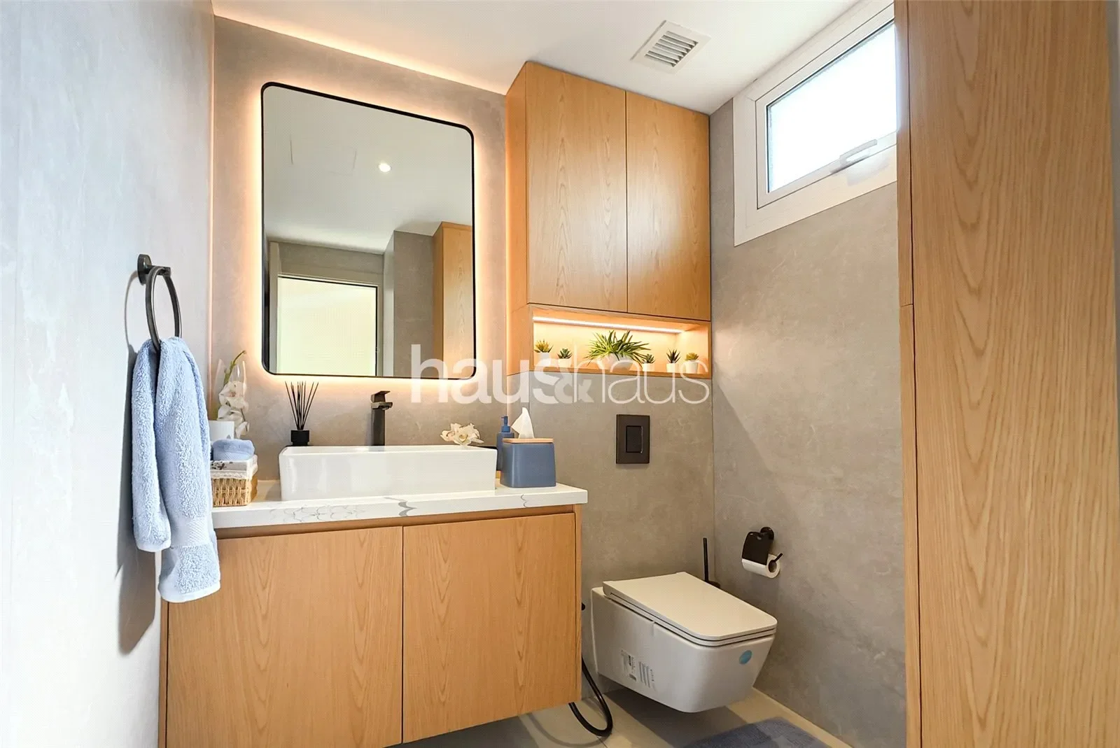 Gallery photo 2
