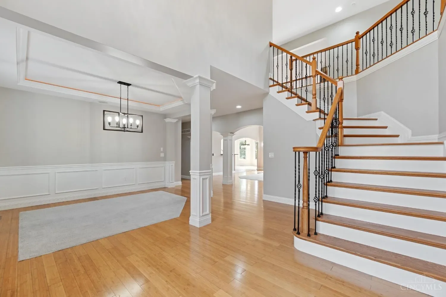163 Compton Road, Wyoming, OH 45215, Wyoming, Ohio, United States. - Photo 17