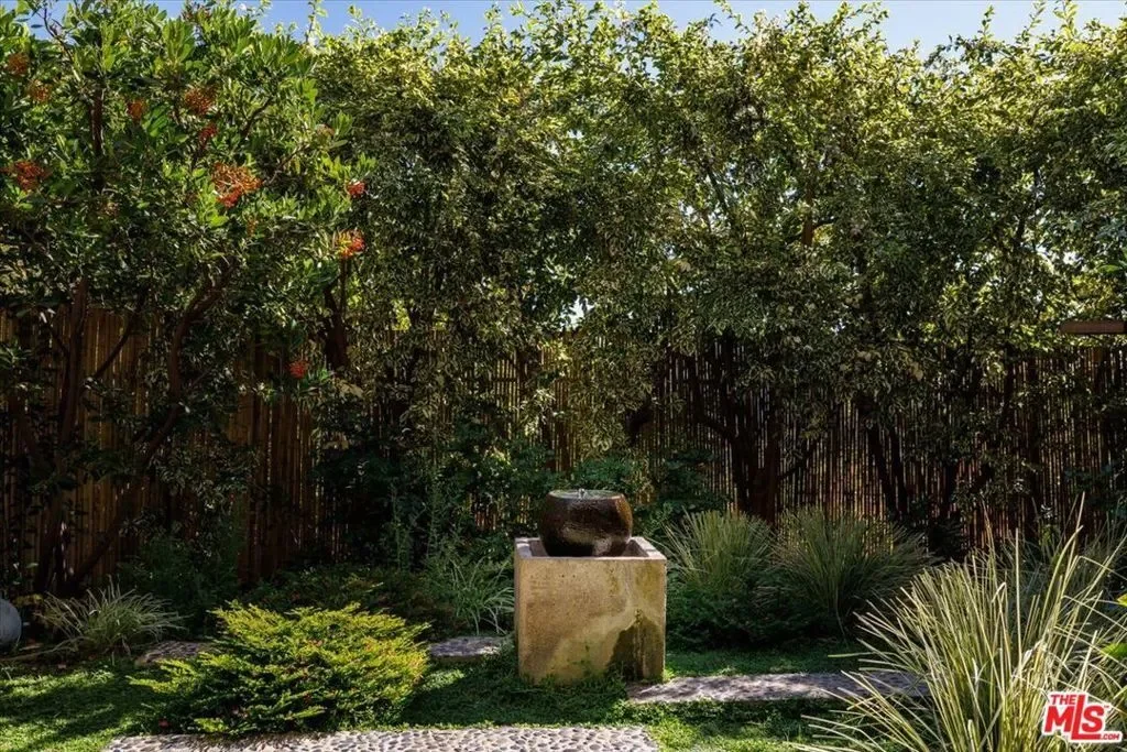 1358 Killarney Avenue, Los Angeles, California, United States. - Photo 22