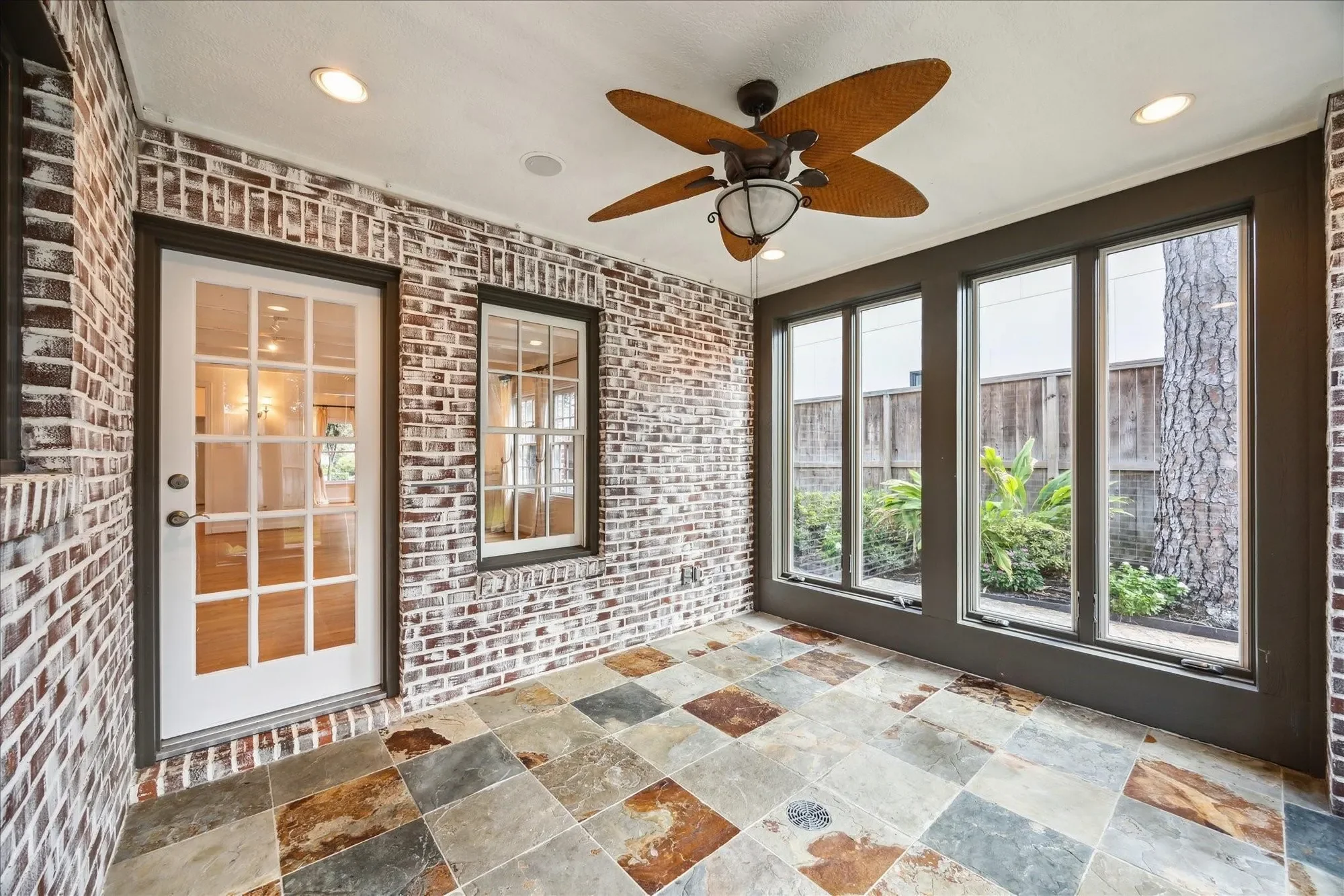 2117 Chilton Road, Houston, Texas, United States. - Photo 16