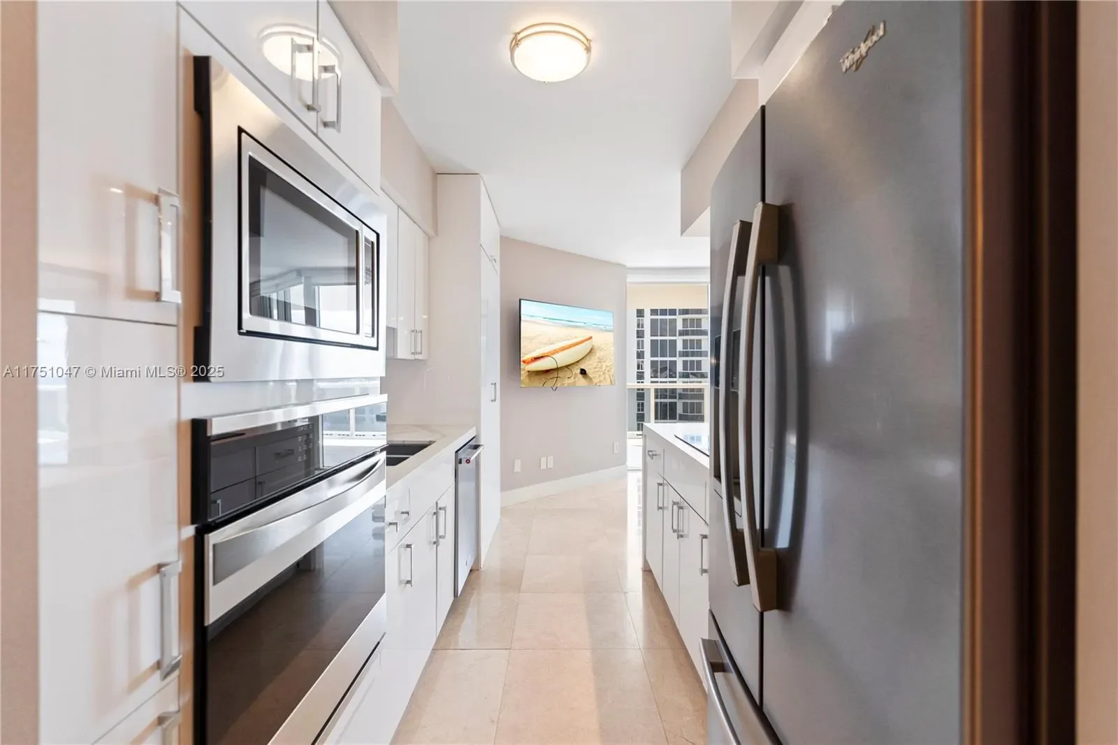 4779 Collins Ave 2204, Miami Beach, Florida, United States. - Photo 16