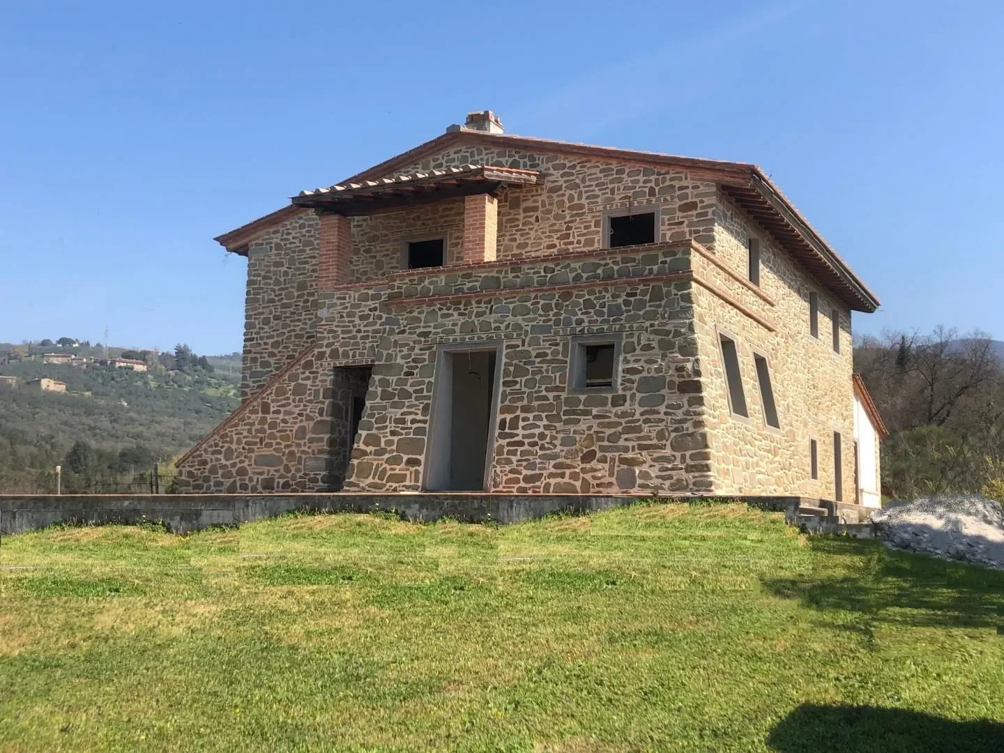 Exterior photo 3