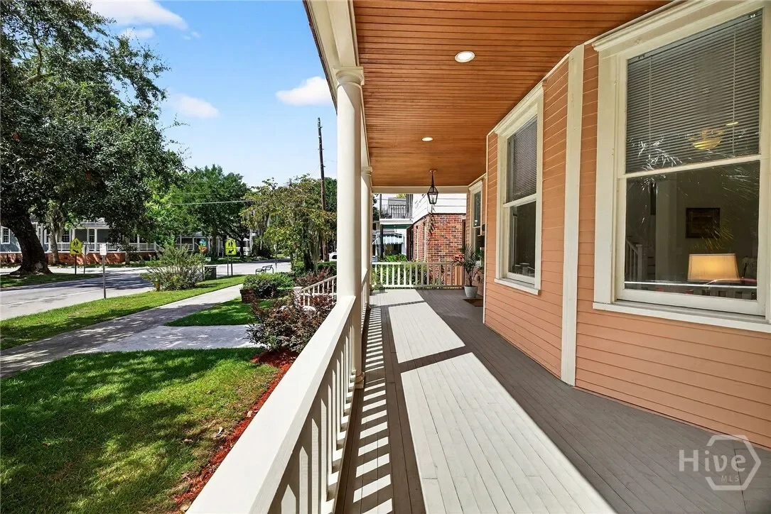 706 E Henry Street, Savannah, Georgia, United States. - Photo 16