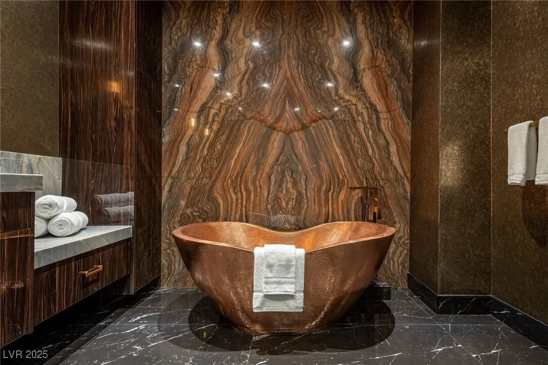 4575 Dean Martin Drive 1909, Las Vegas, Nevada, United States. - Photo 13