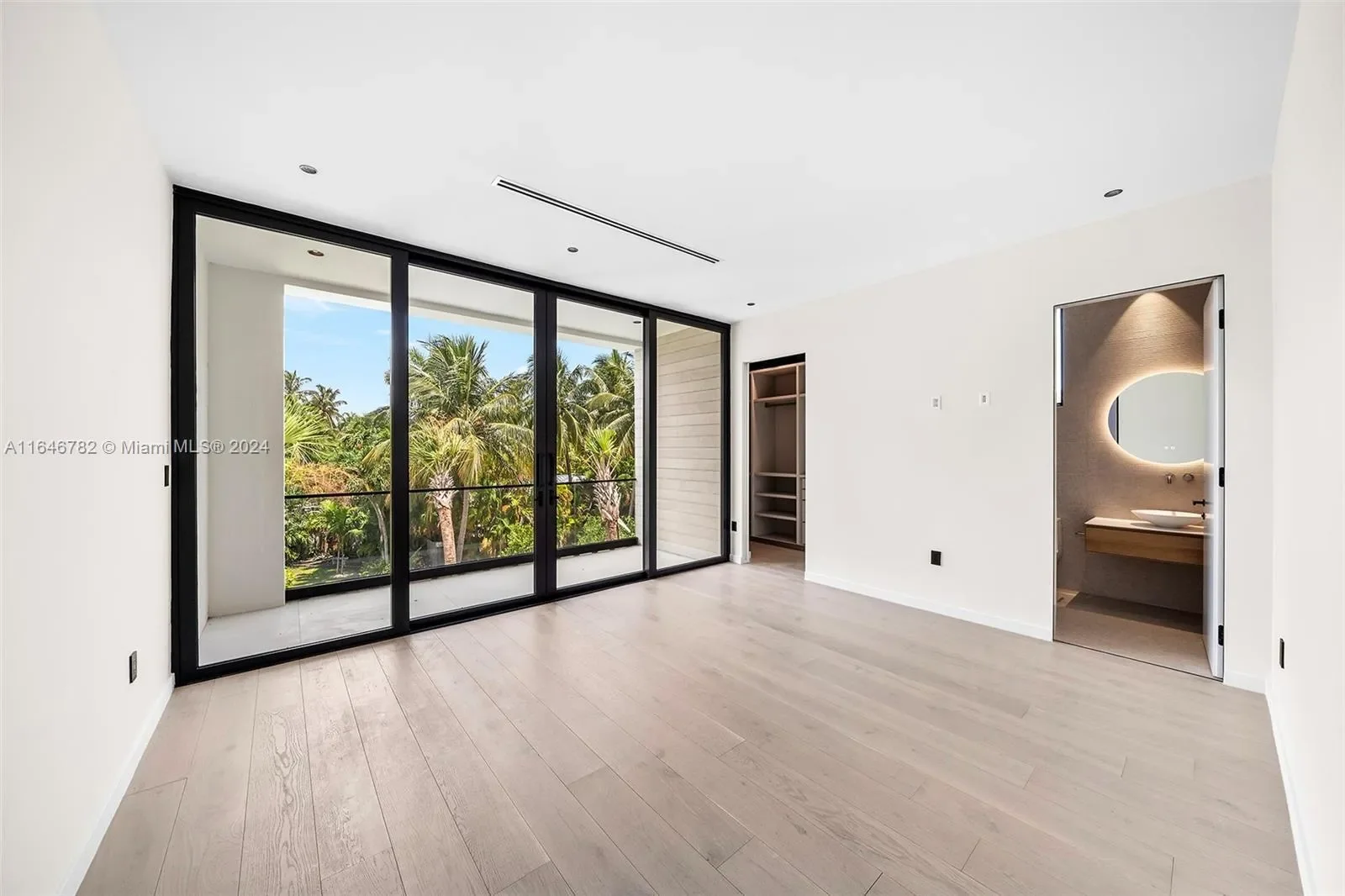 930 NE 74th St, Miami, Florida, United States. - Photo 19