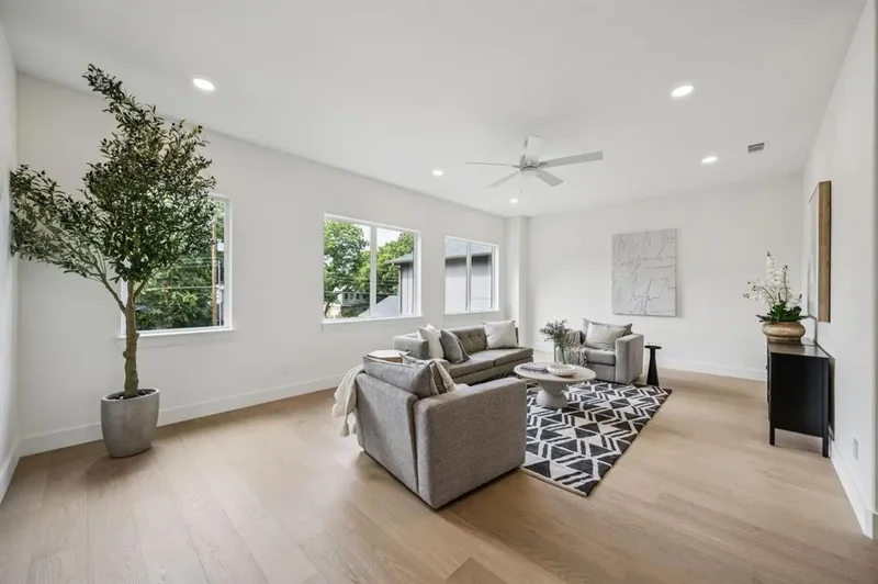 6244 Richmond Avenue, Dallas, Texas, United States. - Photo 21