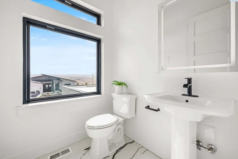 6982 W 22nd Ave, Kennewick, WA 99338, Kennewick, Washington, United States. - Photo 16