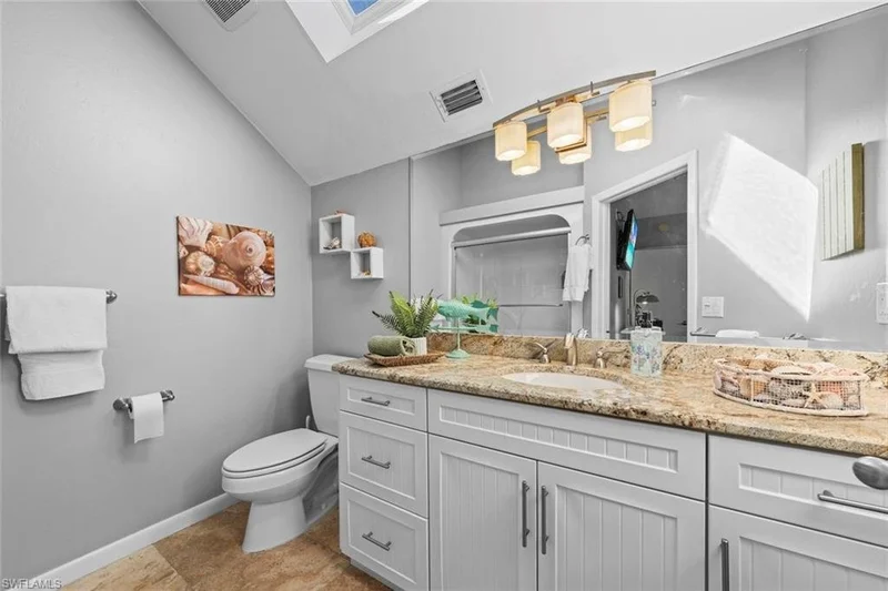 2449 Harbour LN, Sanibel, Florida, United States. - Photo 34