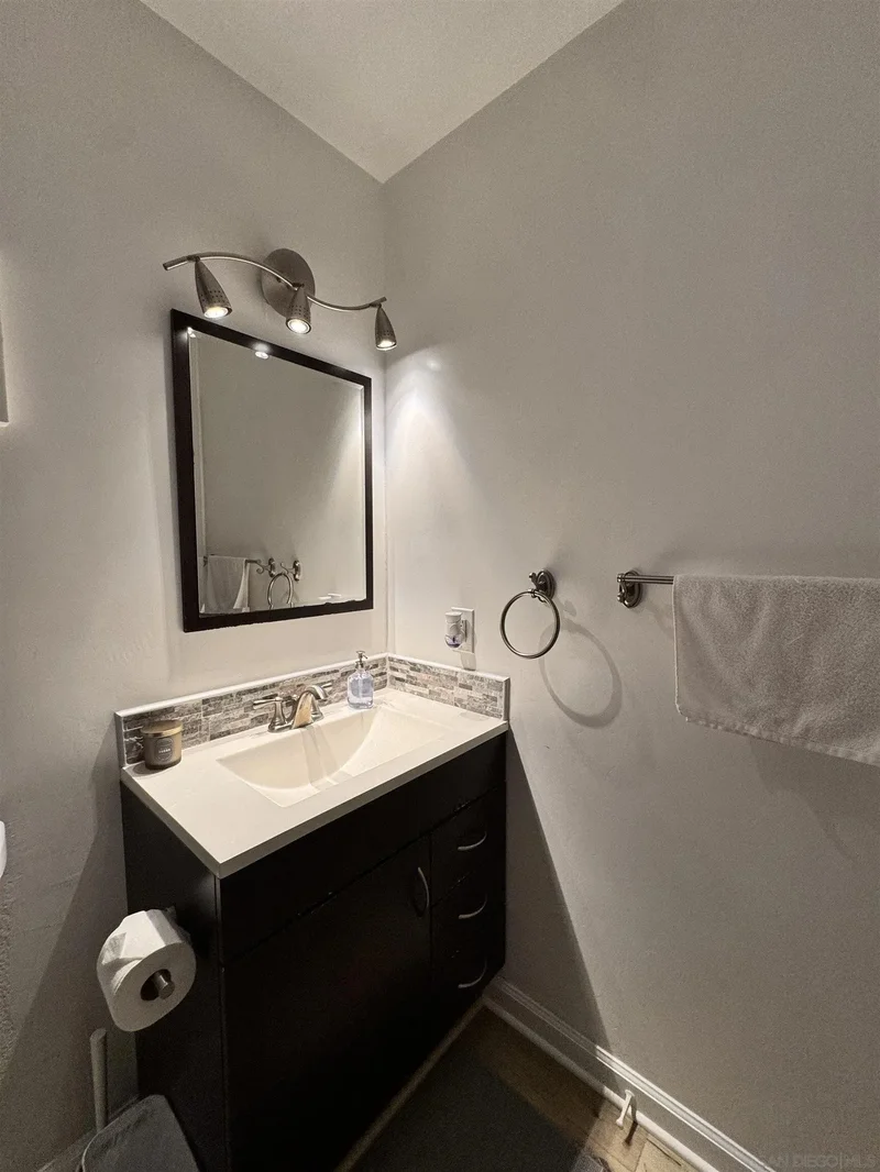 8943 Calliandra Rd, San Diego, California, United States. - Photo 24