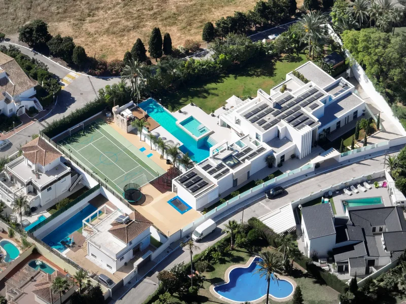 CASA BLANCA 24