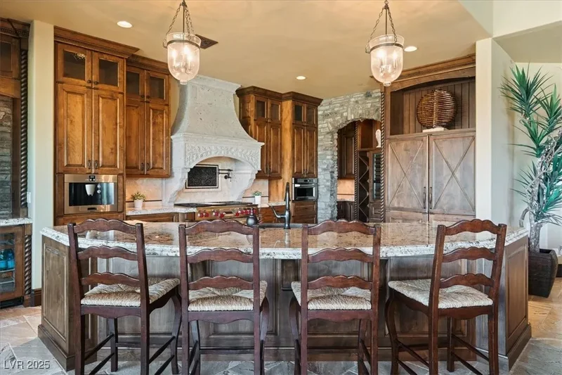 3 Bedrooms Single Family Detached