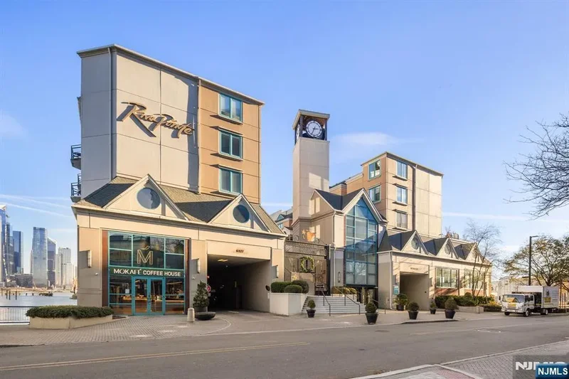 600 Harbor Boulevard 1079-81, Weehawken, NJ 07086, Weehawken, New Jersey, United States. - Photo 7
