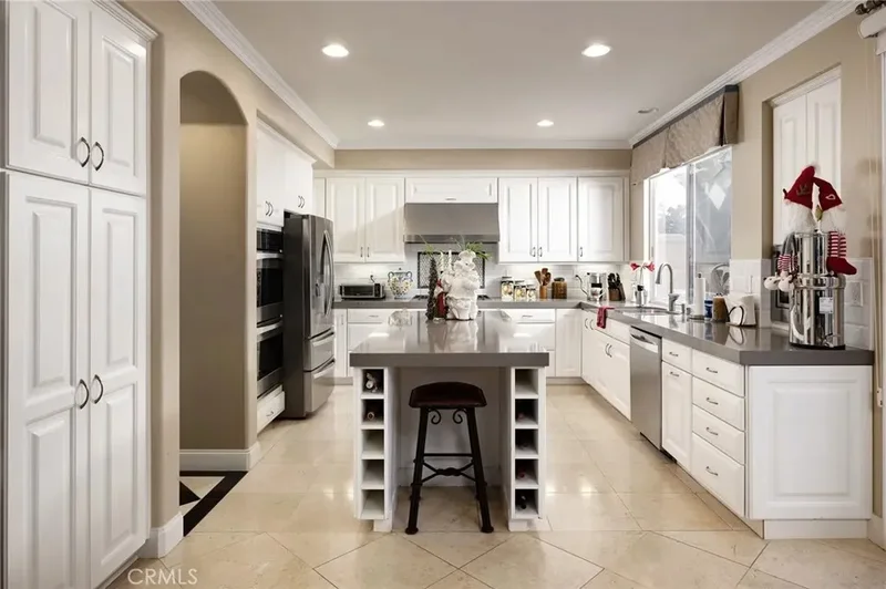 7 Marisol, Newport Beach, California, United States. - Photo 6