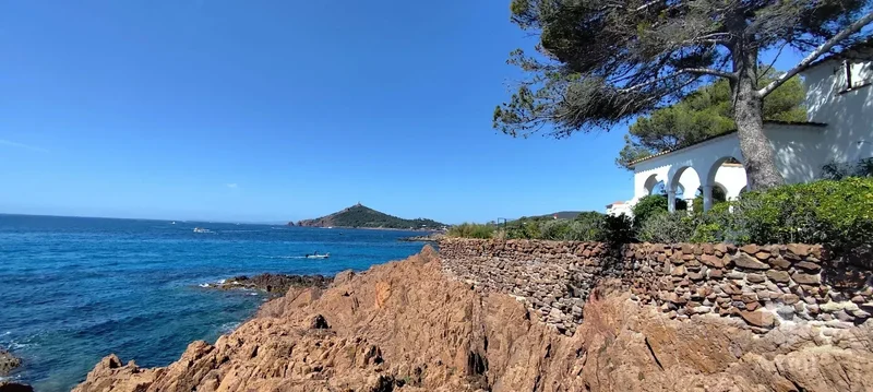 483 Boulevard Eugène Brieux, Saint-Raphaël, Provence-Alpes-Côte d'Azur, France. - Photo 17