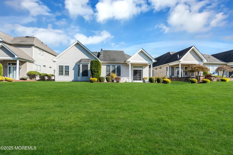 4 Exeter Drive, Freehold, NJ 07728, Freehold Township, New Jersey, United States. - Photo 21