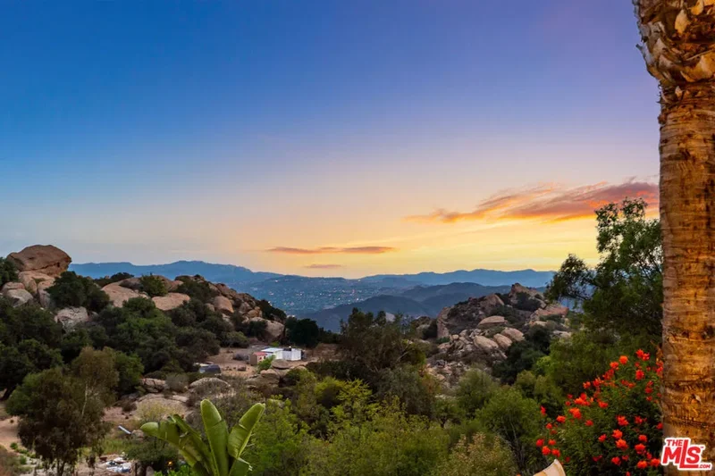 7449 Studio Road, 91304, California, United States. - Photo 4