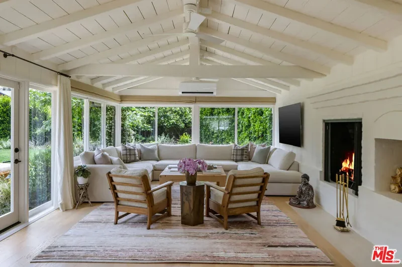 13214 Riviera Ranch Road, Los Angeles, California, United States. - Photo 9