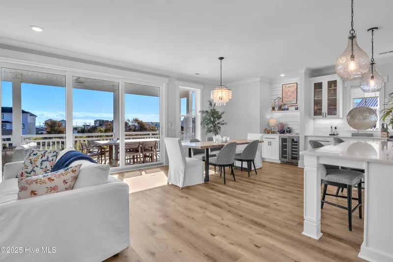 611 Third Street S, Carolina Beach, North Carolina, United States. - Photo 17