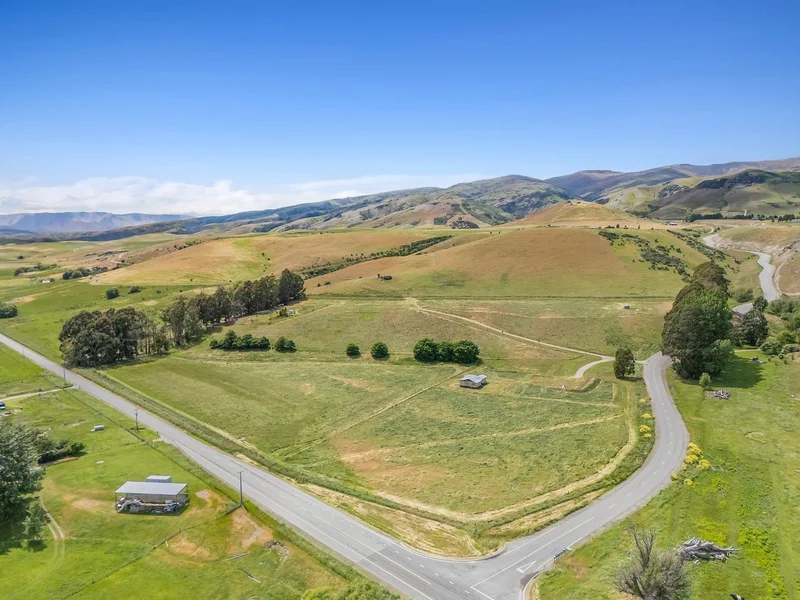 Cnr Ruffell and Ardgour Valley Roads, Cromwell, OTA, Tarras, Otago, New Zealand. - Photo 2
