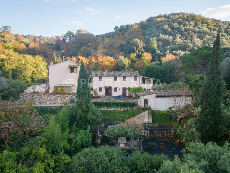 RIF | VILLA THE ARTIST'S RESIDENCE