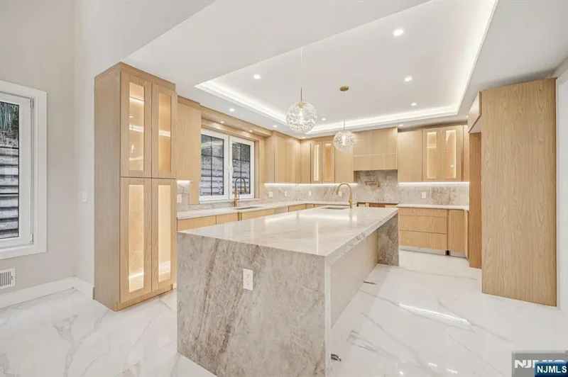 25 Macarthur Avenue, Closter, New Jersey, United States. - Photo 6