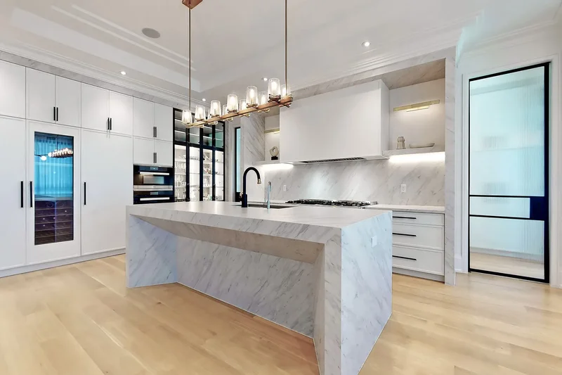 101 Dunloe Rd | Forest Hill South, Toronto, ON M5P 2T7, Toronto, Ontario, Canada. - Photo 1