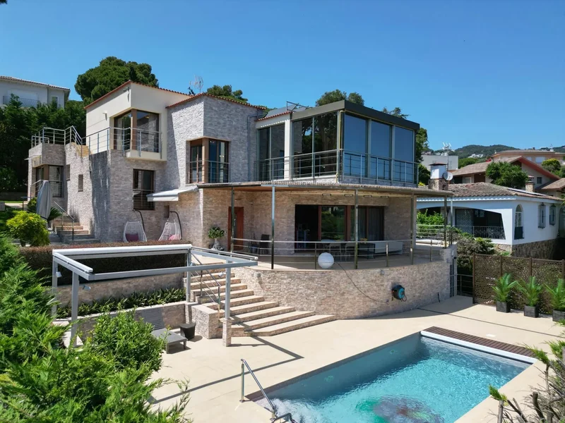 Stunning Fully Renovated Villa in Lloret de Mar, Costa Brava