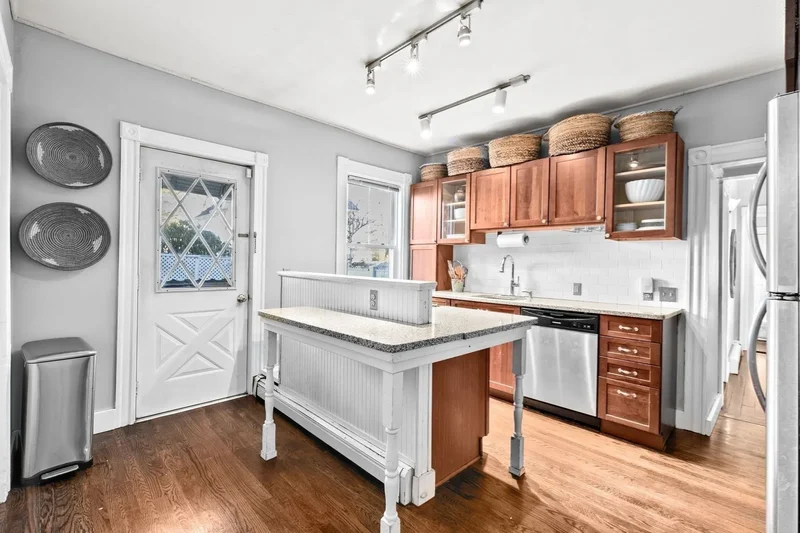 14-16 Cottage Place Unit 14, Newton, MA 02465, Newton, Massachusetts, United States. - Photo 10