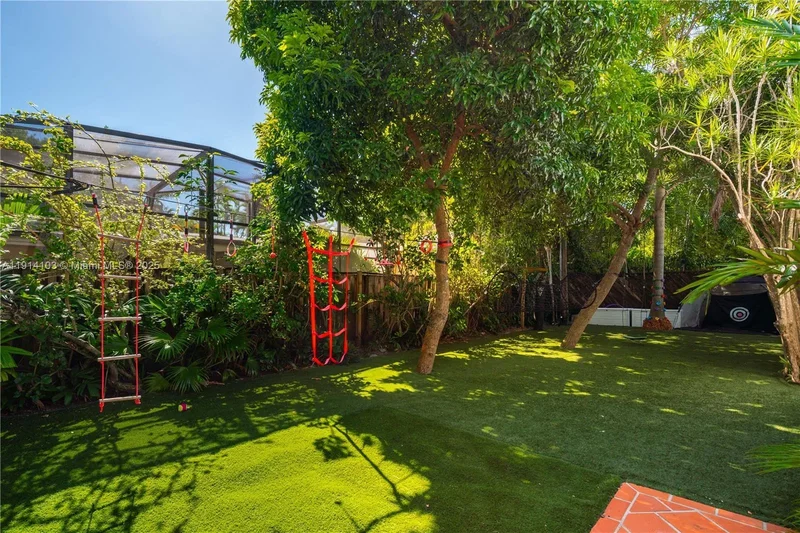 3765 Carmen Ct, Miami, Florida, United States. - Photo 21