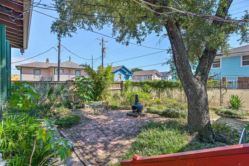 2911 Broadway Street, Galveston, Texas, United States. - Photo 19