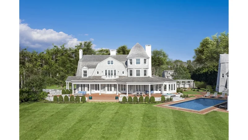 74 Cedar Ln W, Remsenburg-Speonk, New York, United States. - Photo 10