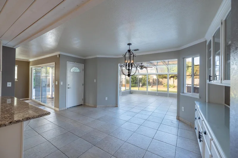 3327 Country Club Boulevard, Stockton, CA 95204, Stockton, California, United States. - Photo 14