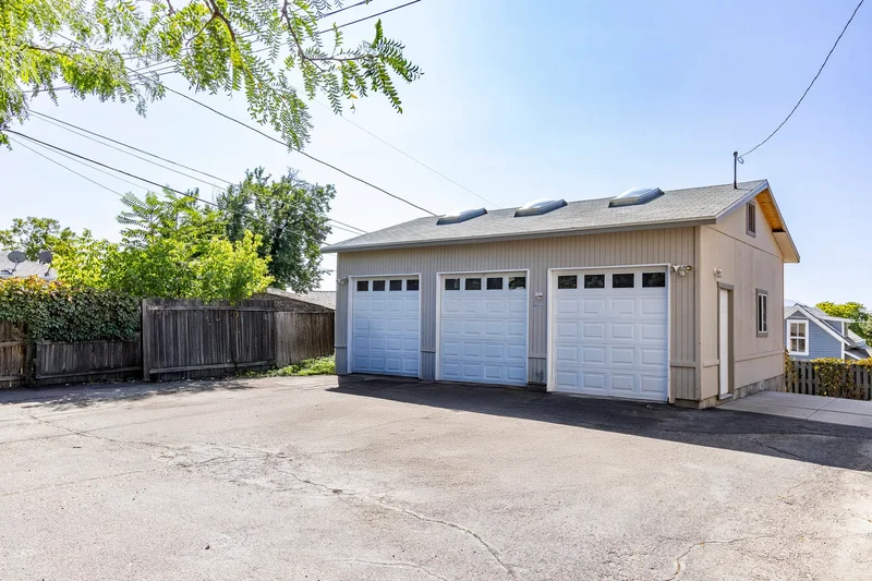 1260 E Emerson Avenue, Salt Lake City, UT 84105, Salt Lake City, Utah, United States. - Photo 28