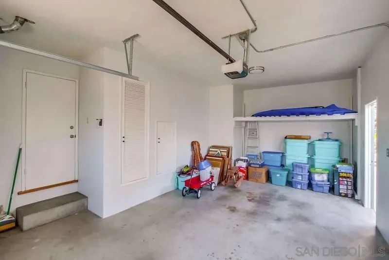 349-351 G Avenue, Coronado, California, United States. - Photo 59