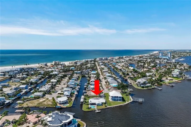 5596 Avenida Pescadora, Fort Myers Beach, Florida, United States. - Photo 14