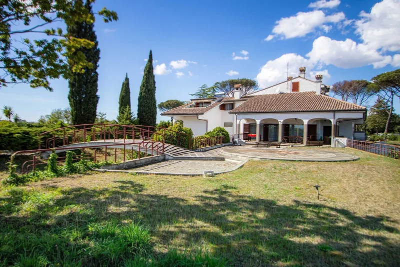 Villa for sale in Roma, Boccea