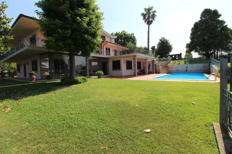 Roma villa