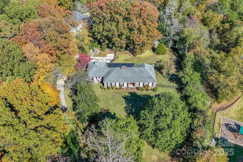 125 Great Oaks Lane, Charlotte, NC 28270, Charlotte, North Carolina, United States. - Photo 42