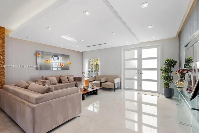 11325 NW 66th St, Doral, FL, 33178, USA, Doral, Florida, United States. - Photo 11
