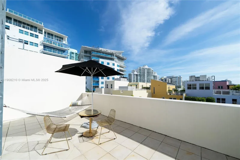 230 Water Way, Miami Beach, Florida, United States. - Photo 28